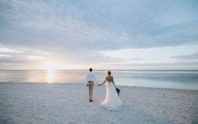 Navarre Beach Weddings: Exchanging Vows in Coastal Serenity